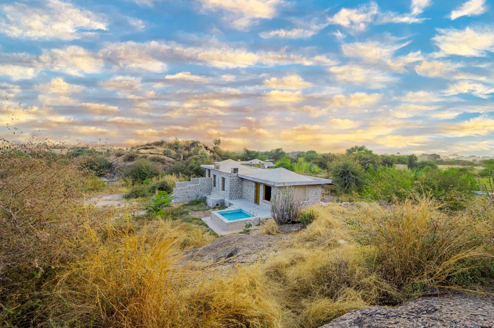 Hotel Clarks Safari Jawai Jawai Bandh Zewnętrze zdjęcie